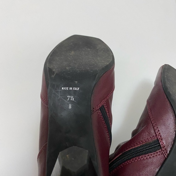 JUST CAPUCCI Leather Booties, Burgundy, Size 7.5 - Picture 8 of 12